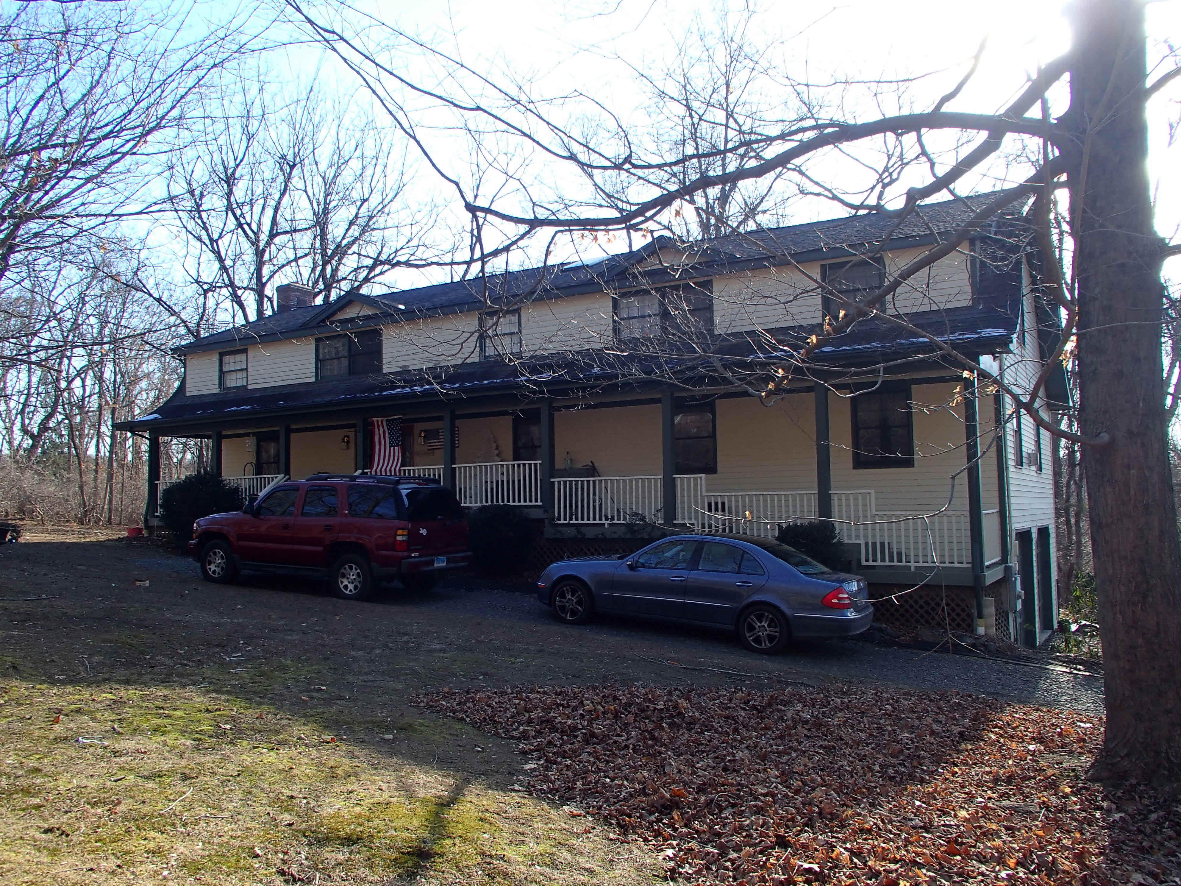 Building photograph for 11 CEDAR HILL RD